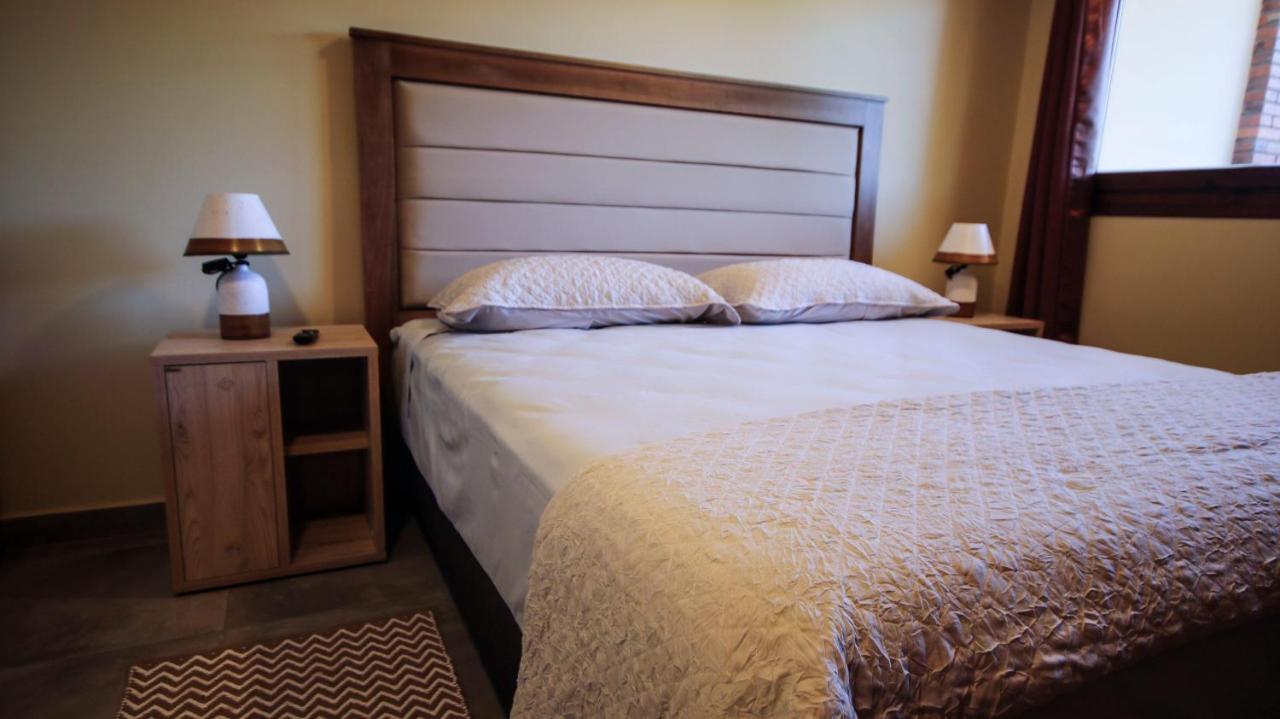 Aparthotel Los Laureles San Lorenzo de la Frontera Dış mekan fotoğraf